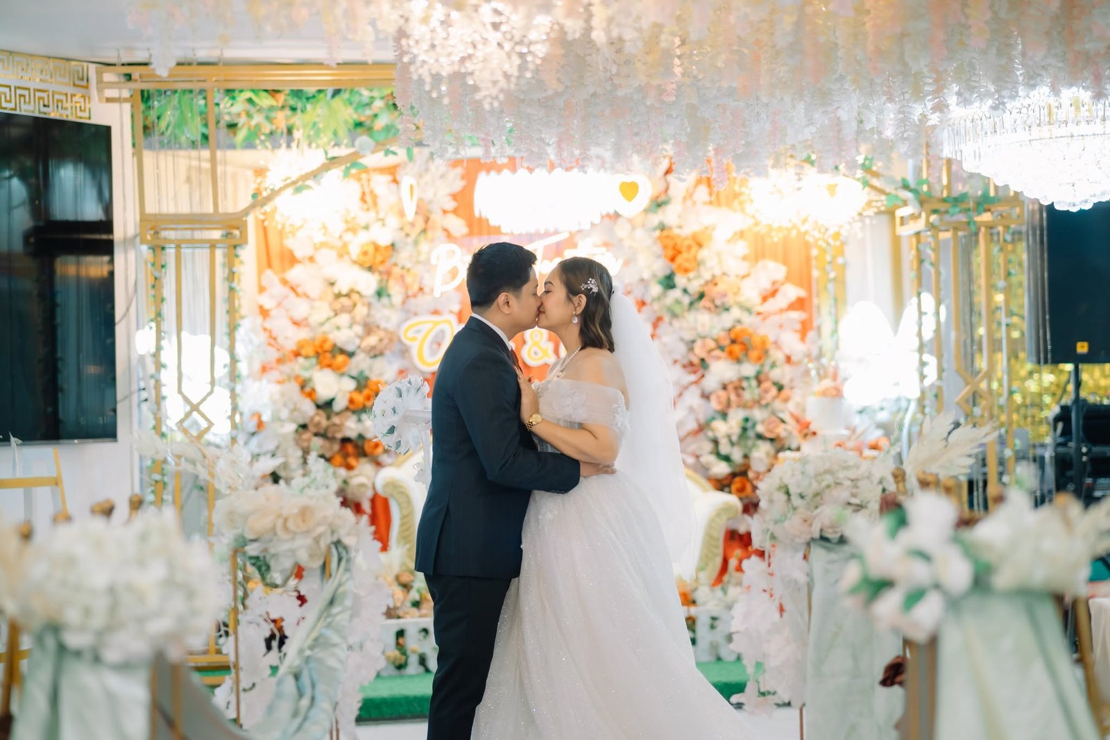 ULTIMATE WEDDING photo 1